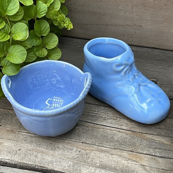 Vintage Blue Bundle of 2 :: Basketweave Dish and Baby Shoe Planter - Picture 11 of 11